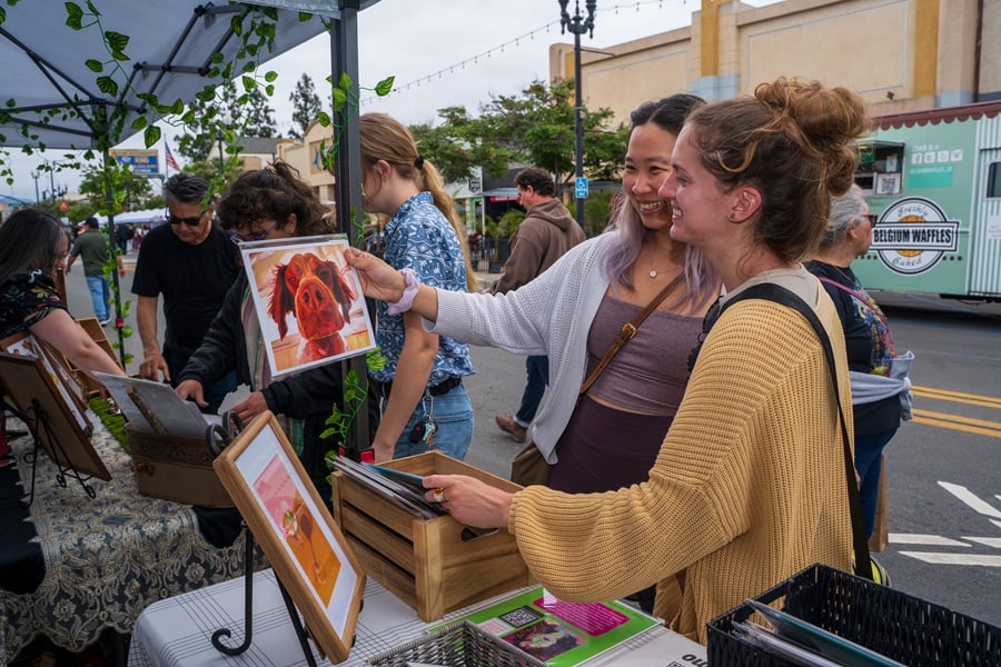 Crowds soaking up the creativity at Alley Cat Art Fest