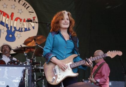 The Bonnie Raitt San Diego concert brings slide guitar and soulful vocals to the bayfront
