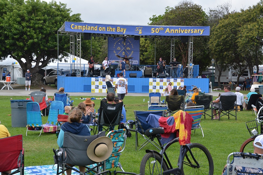 Live music energy during Labor Day weekend on the bay