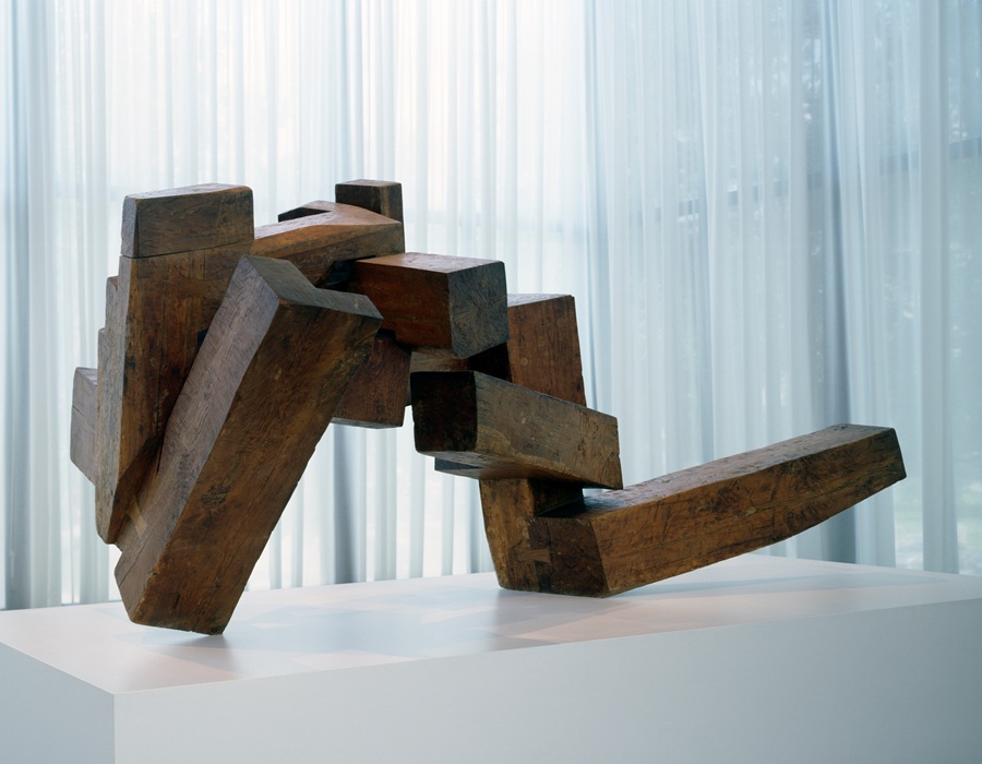 Eduardo Chillida: Convergence