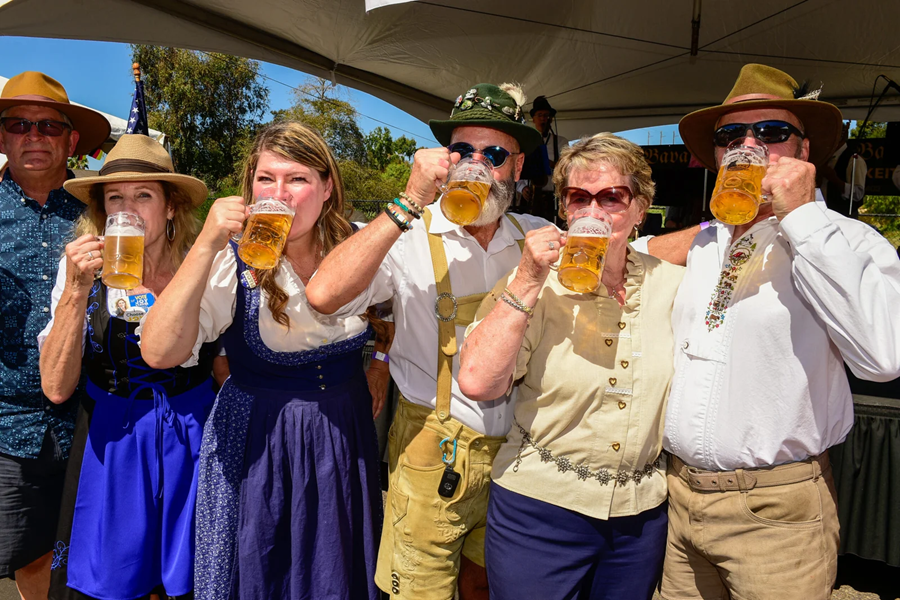 people drinking beer