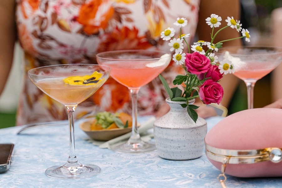 cocktails drinks