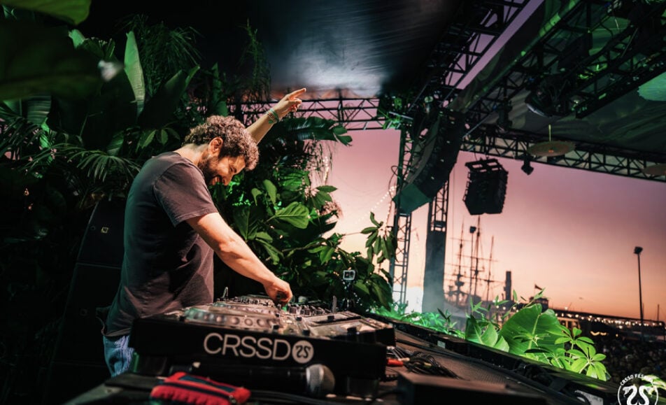 FNGRS CRSSD x Cross Pollination
