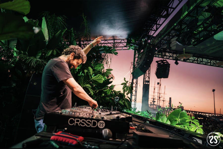 FNGRS CRSSD x Cross Pollination