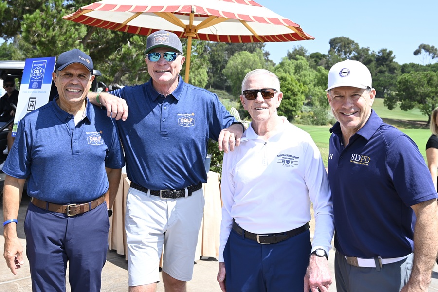 group of golfers