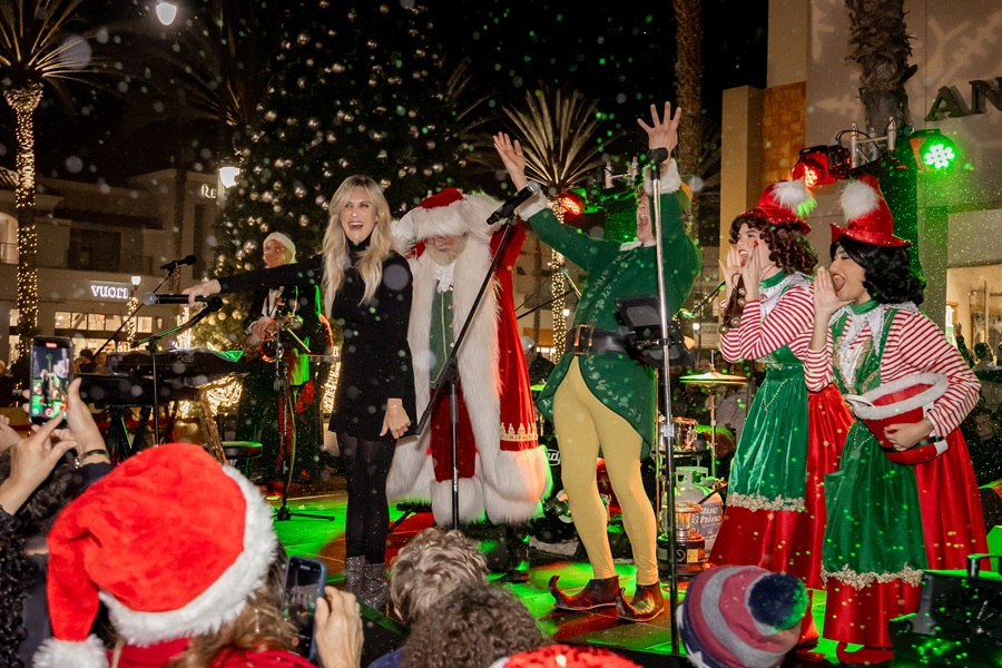 Forum Carlsbad Holiday Celebrations