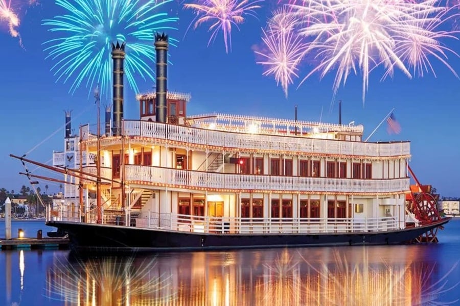 Fourth of July fireworks cruise on Mission Bay at Bahia Resort Hotel