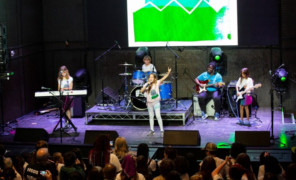GXRLS ROCK