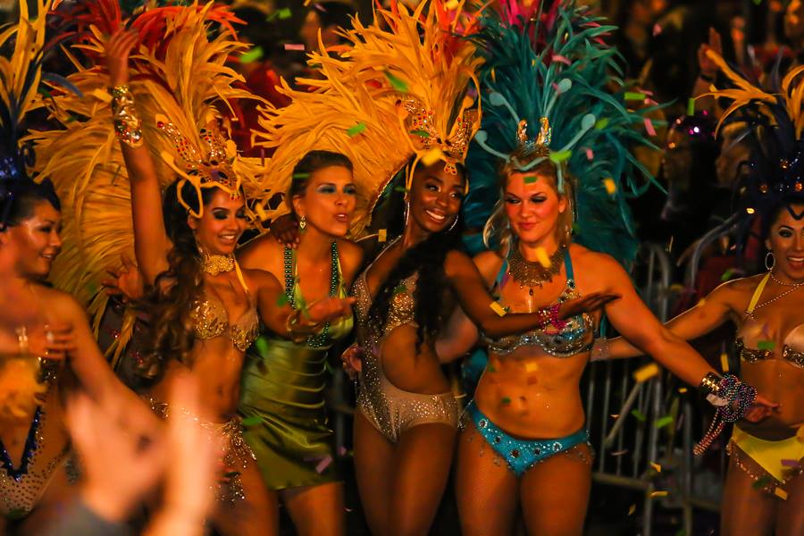 Celebrate In 2020 With Gaslamp Mardi Gras Big Easy Bites & Booze Tour