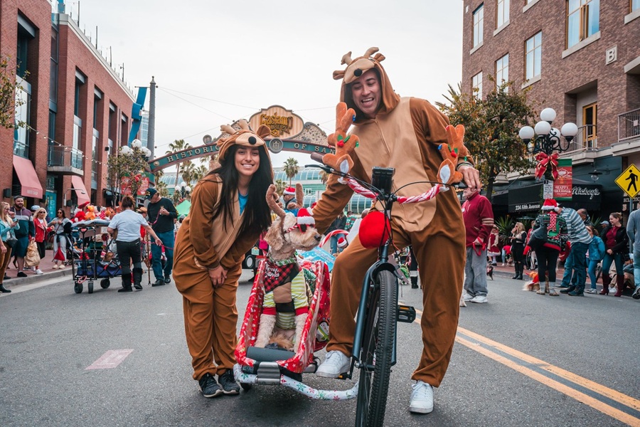 Gaslamp Pet Parade
