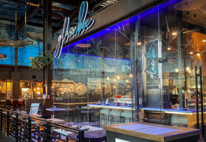 Glass Box Organizes Silent Auction Fundraiser