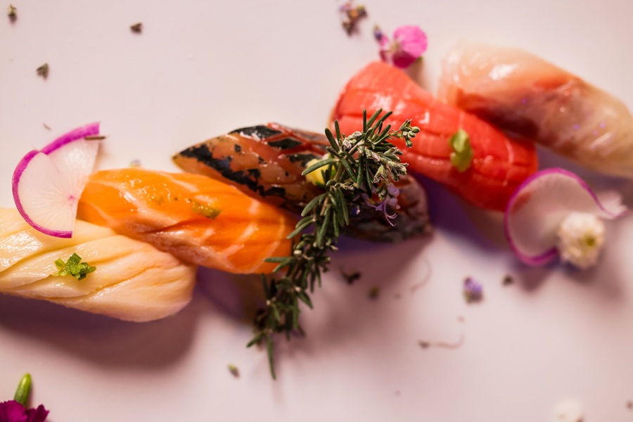 Glass Box Nigiri Flight