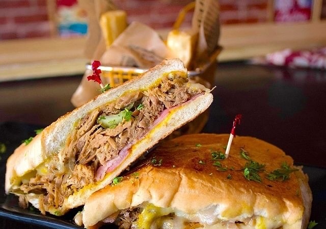 Cuban sandwich