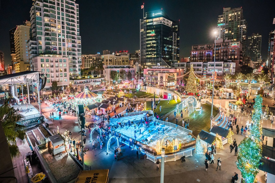 holiday wonderland petco park