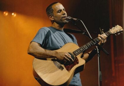 Jack Johnson performing live on the Jack Johnson SURFILMUSIC Tour