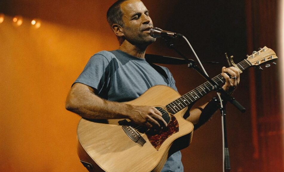 Jack Johnson performing live on the Jack Johnson SURFILMUSIC Tour