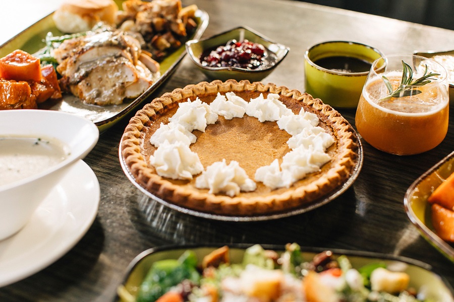 Best Thanksgiving takeout options in the San Diego area - Axios