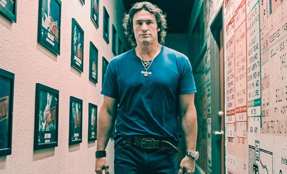 Joe Nichols by Coors Banquet