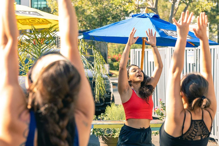 Live Blissed And Nova Easy Kombucha Host Breathwork, Boxing, And Booch