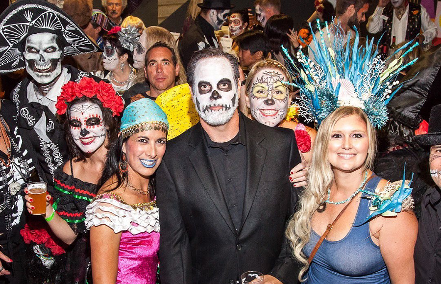 Oceanside Museum Of Art Kicks Hosts “Art After Dark: Metamorphosis” Event