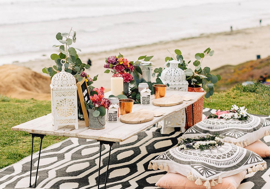 PICNICS + FLOWERS with Pop Up Picnic Co.
