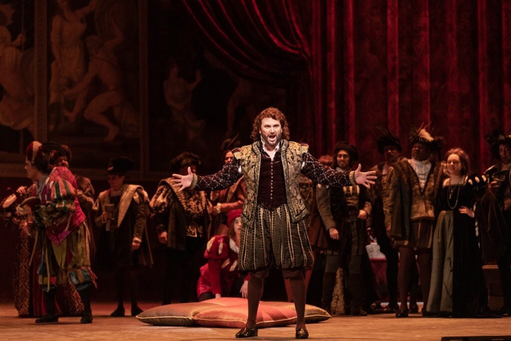 Get ready for the San Diego Opera Rigoletto at the San Diego Civic Theatre