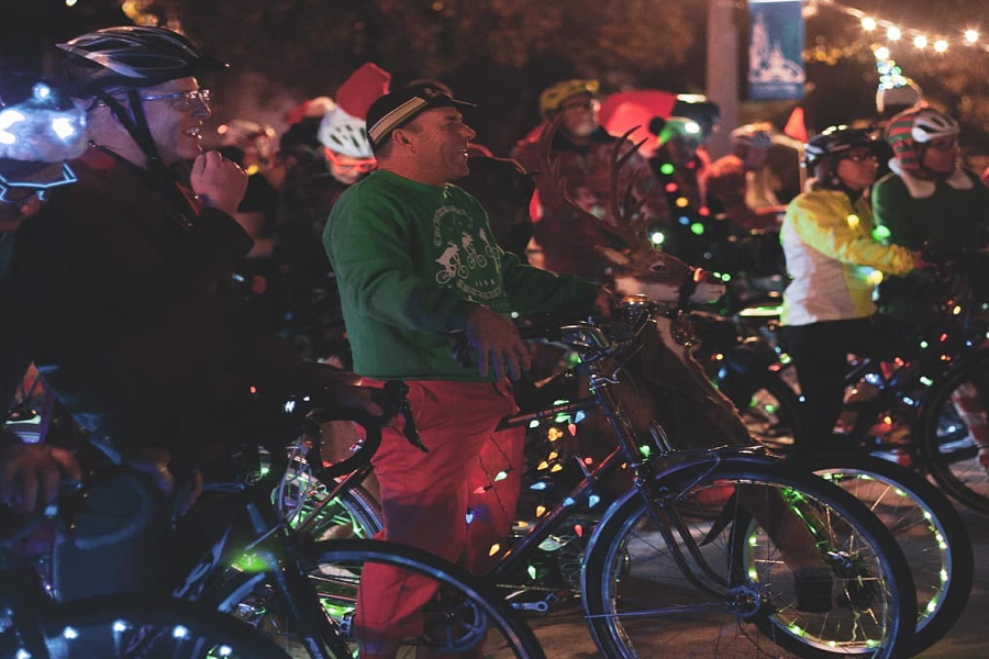 Cyclists To Light Up Balboa Park At Holiday Themed Ride