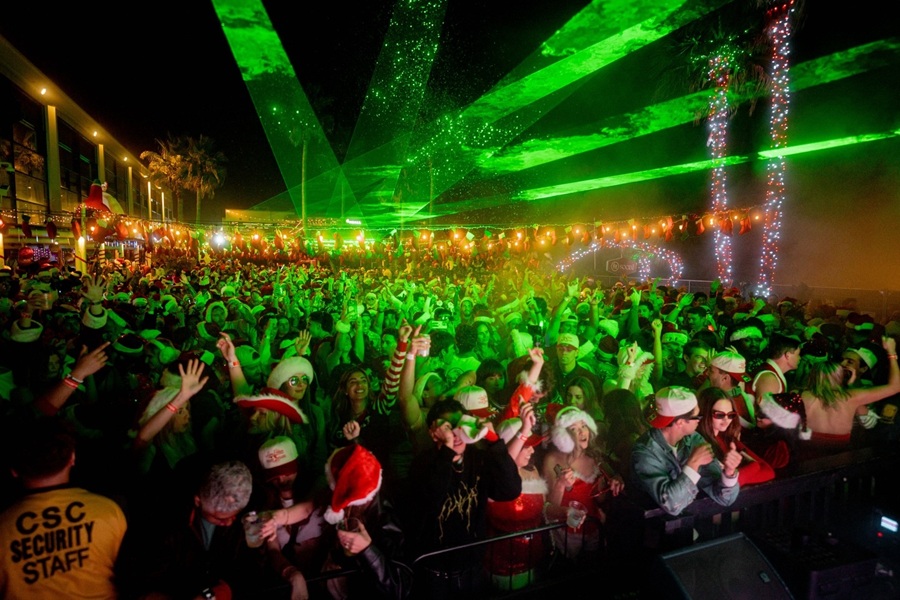 The energy of SantaCon in full swing