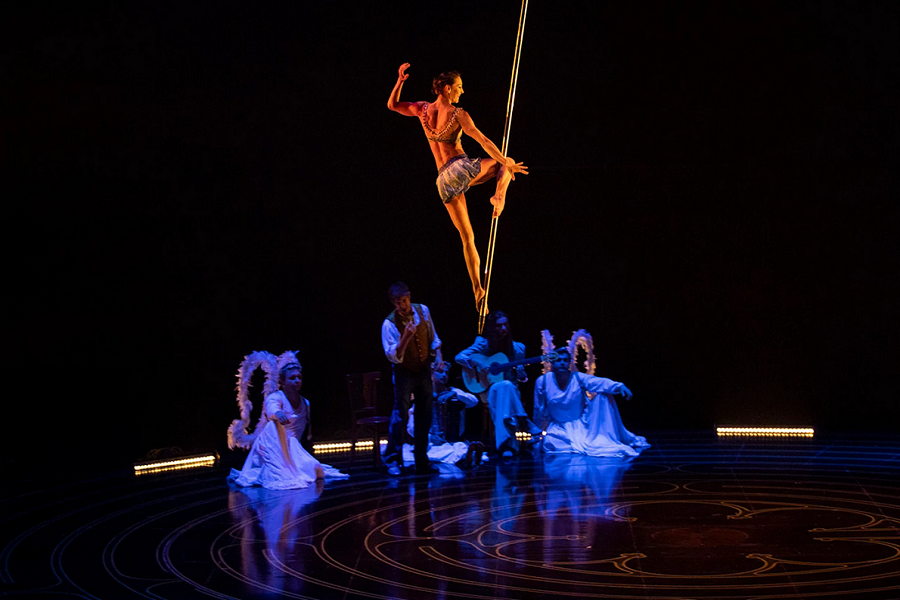 Cirque Du Soleil with Corteo