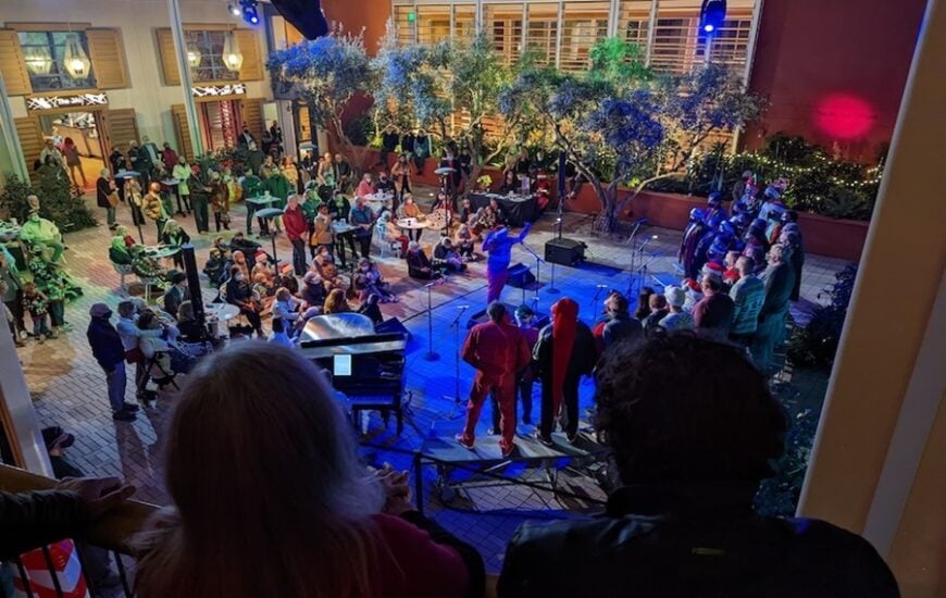 A crowd gathered for the Wu Tsai QRT.yrd Concert Series