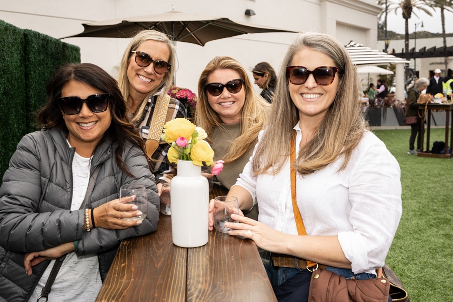 Wine tastings at the Fall Art & Wine Walk's Wine Garden