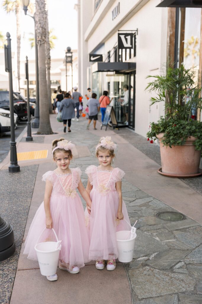 kids in halloween costume