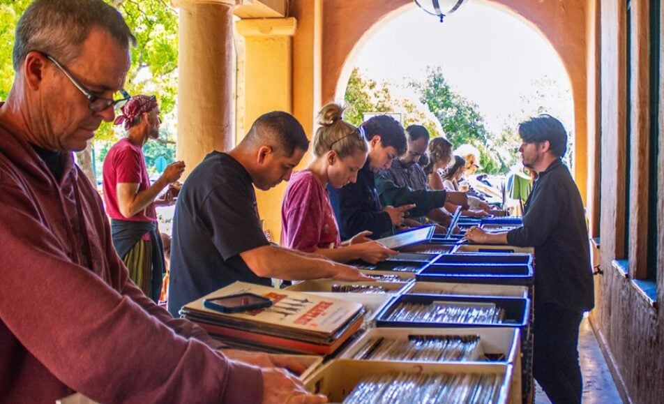 Shoppers scoring vinyl deals at Vinyl at the Market