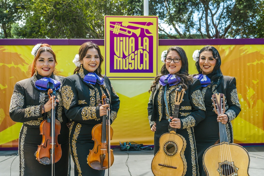 Mariachi Divas at Viva La Música