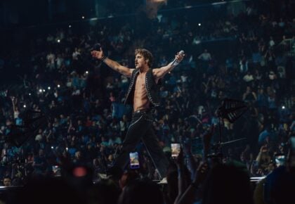 Benson Boone performing live on the Wanted Man Tour