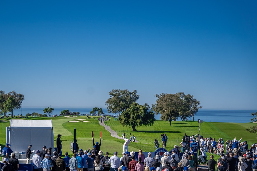 farmers insurance open