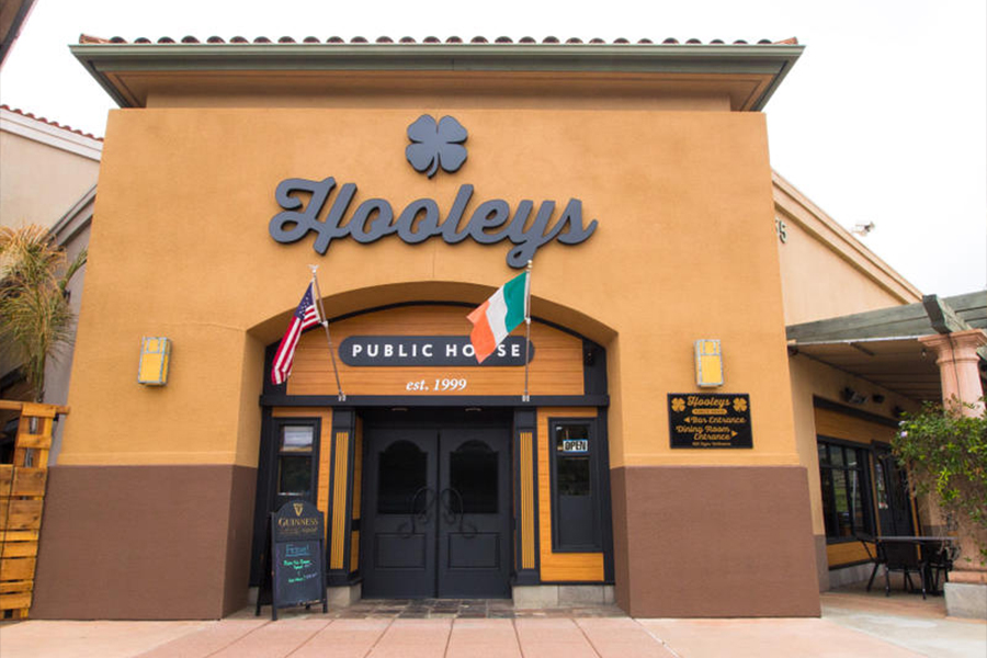 Hooleys Public House - El Cajon