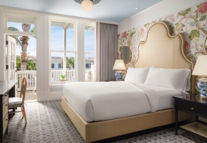 victorian hotel room