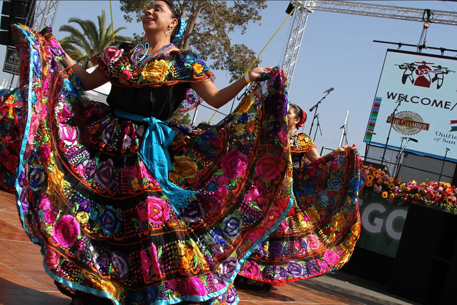 Mariachi Festival dancers
