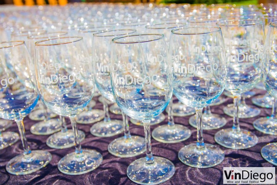VinDiego wine glasses
